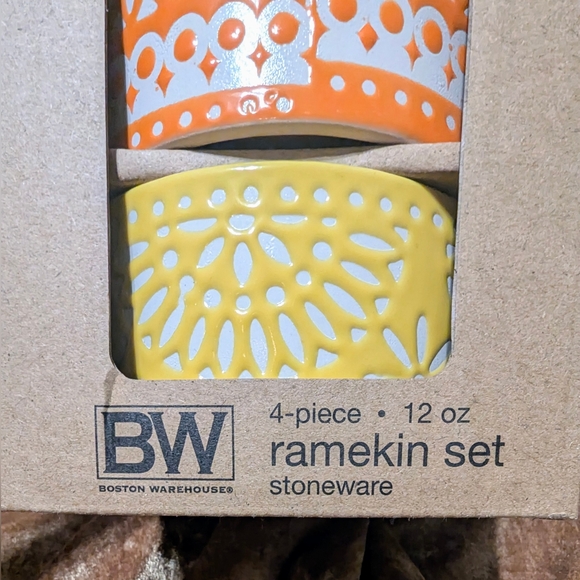 NWT Colorful Ceramic Ramekins Set - Picture 3 of 6